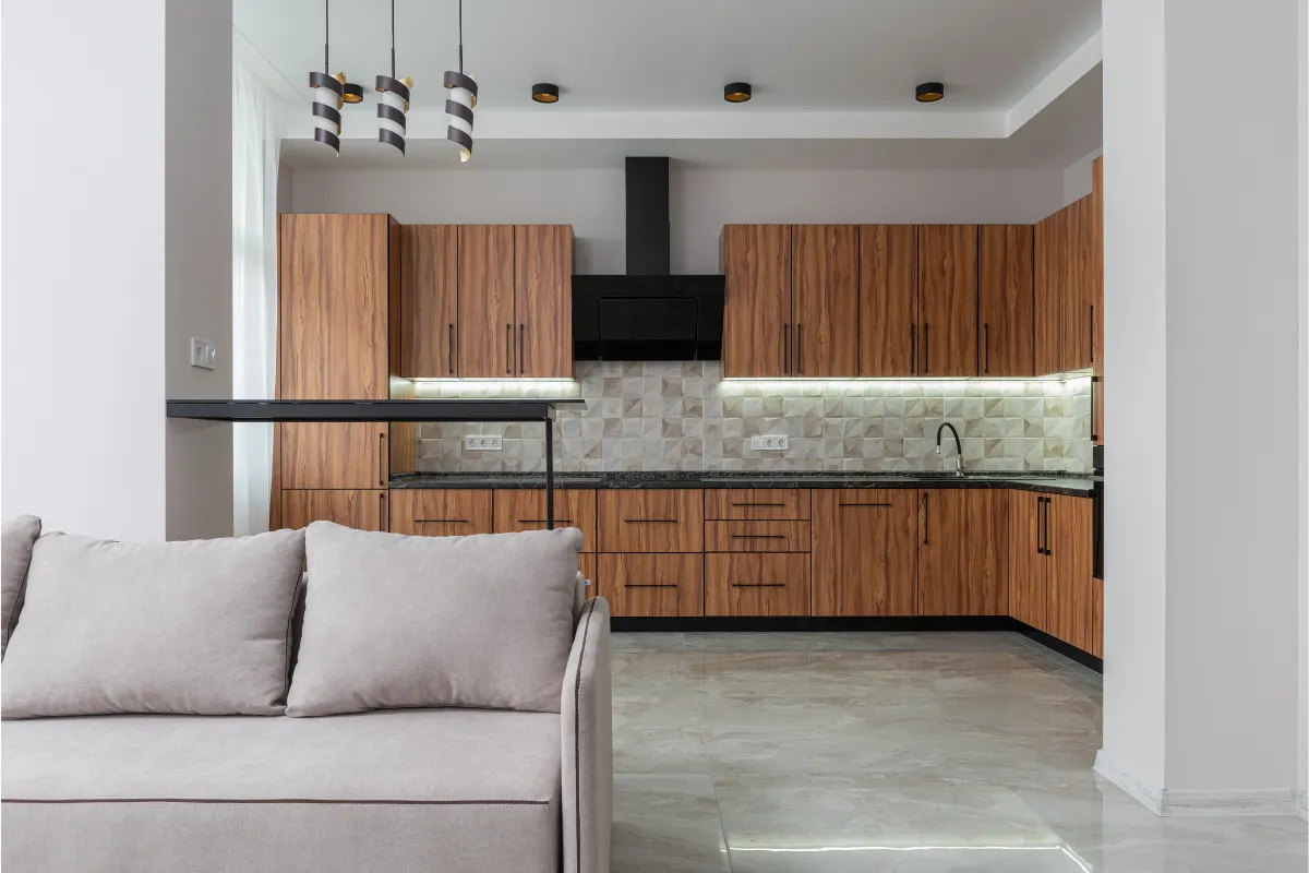 Delivery and Installation Services: Lowe’s vs. Local Cabinet Stores